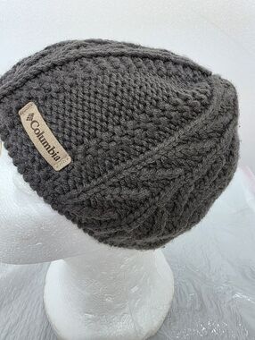 Columbia Hat Beanie Unisex One Size Gray Cable Knit Fleece Lined Winter Warm